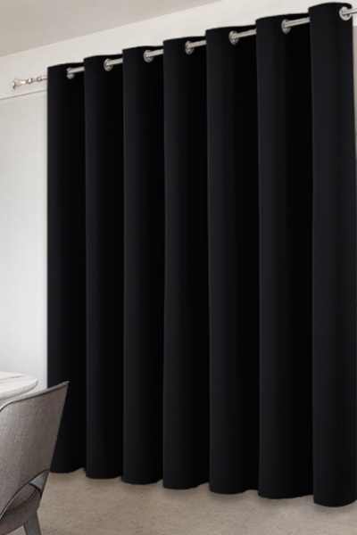 Acoustic curtains for Dubai workspace