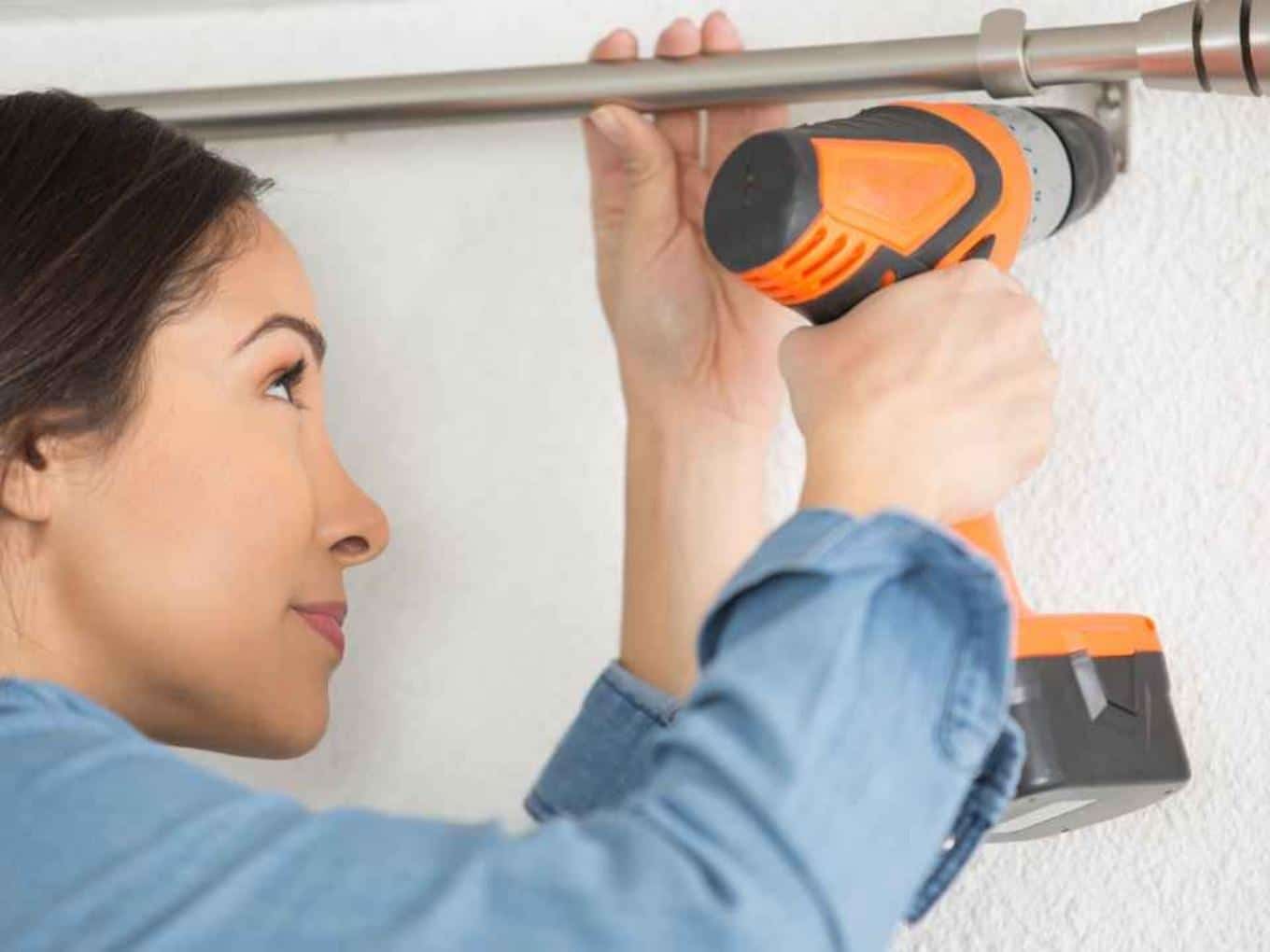 Affordable curtain rod installation Dubai