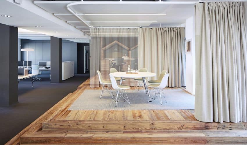 Best Curtains for an Office in Dubai